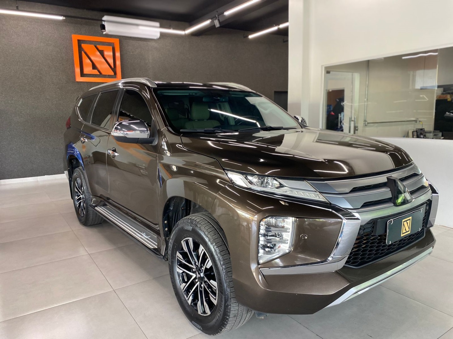 MITSUBISHI PAJERO SPORT