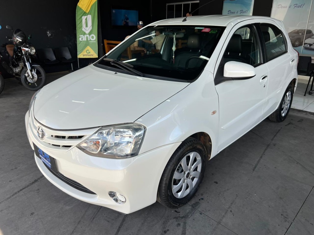 TOYOTA ETIOS