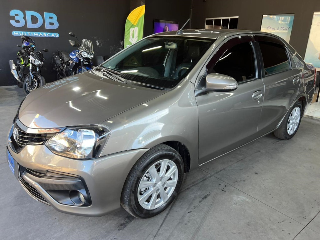 TOYOTA ETIOS