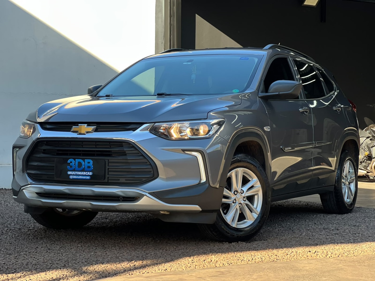 CHEVROLET TRACKER