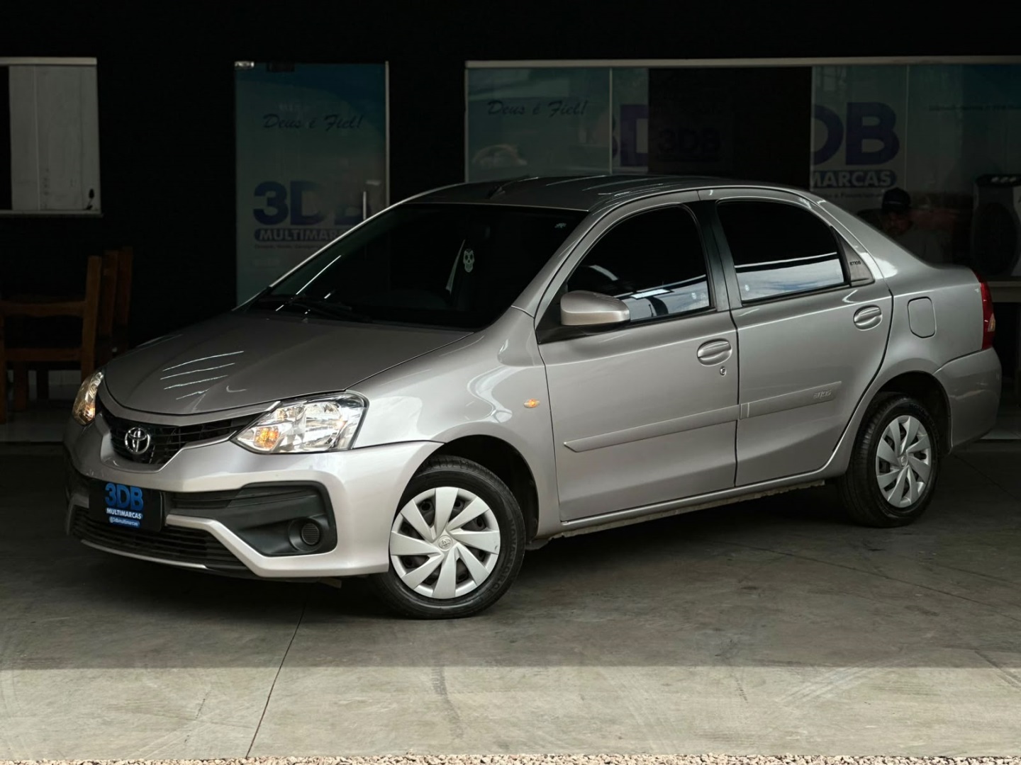 TOYOTA ETIOS