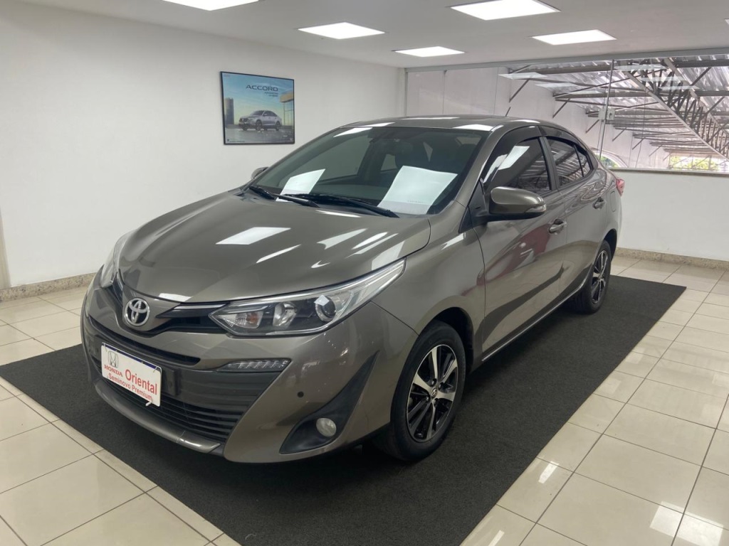 YARIS 1.5 16V FLEX SEDAN XLS CONNECT MULTIDRIVE