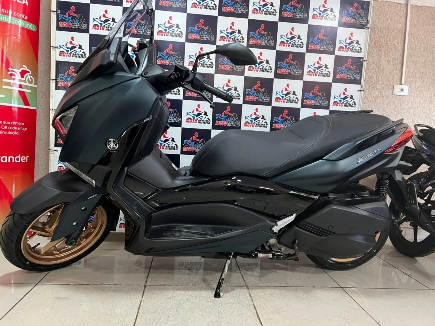YAMAHA XMAX 250 ABS