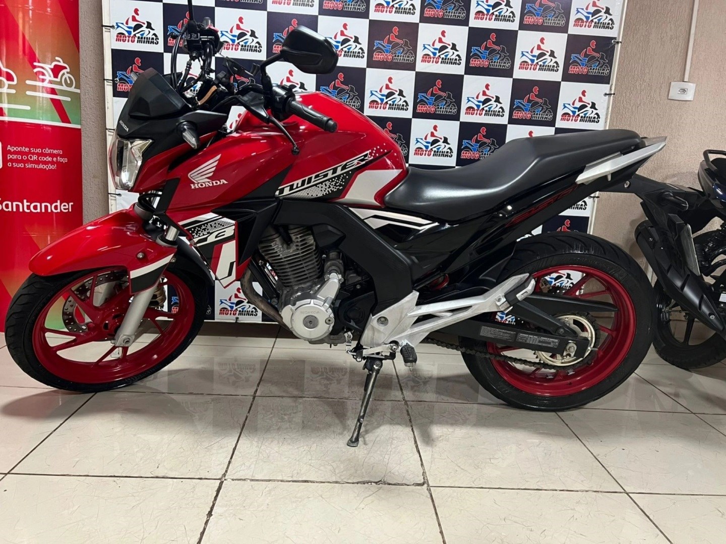 HONDA CB TWISTER