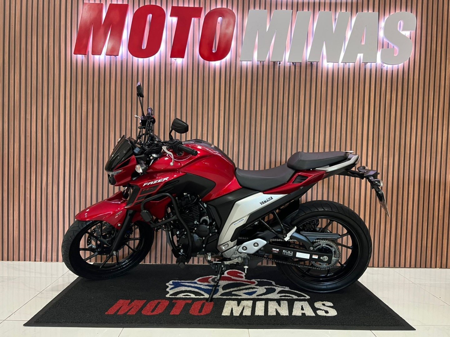 YAMAHA FZ25 250 FAZER CAPITÃ MARVEL FLEX