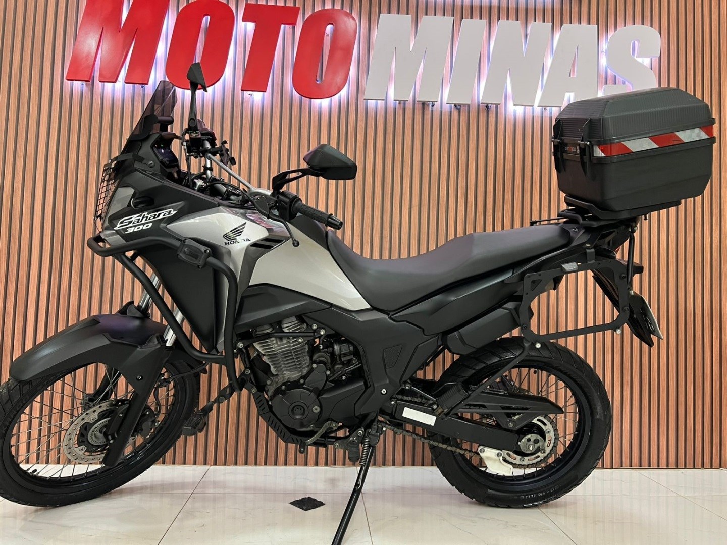 HONDA XRE 300 SAHARA