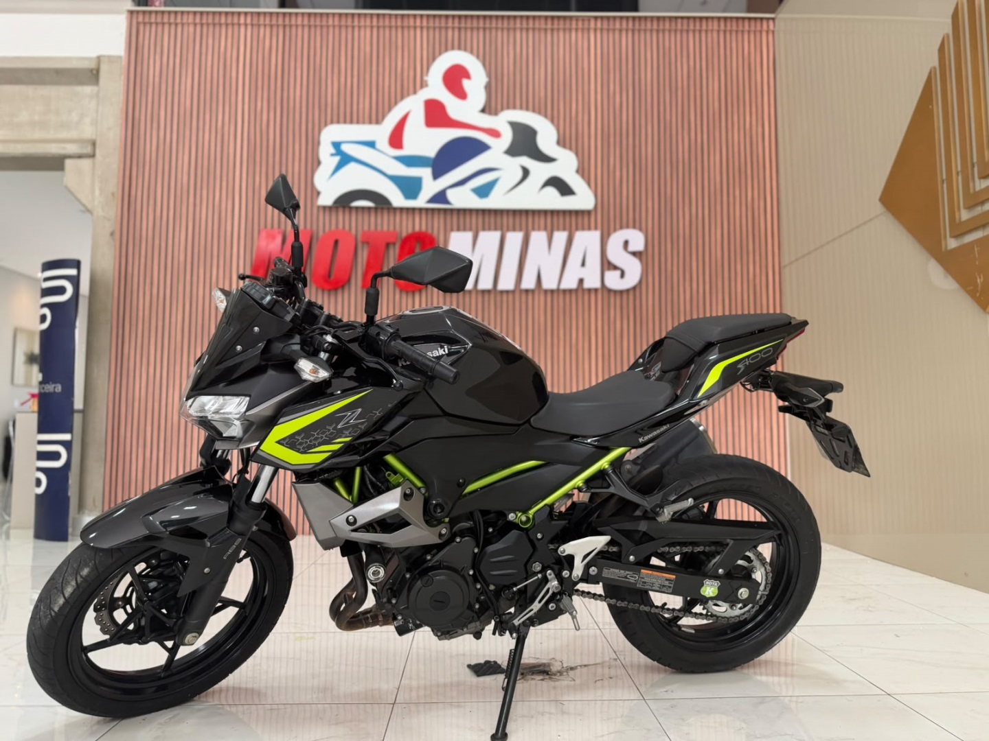 KAWASAKI Z400