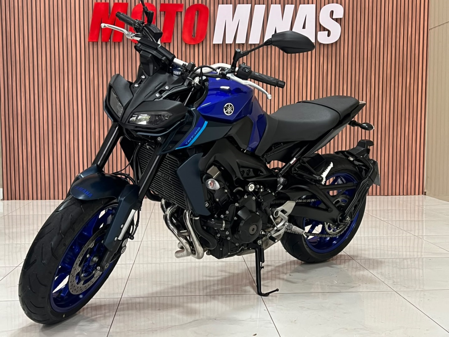 YAMAHA MT-09