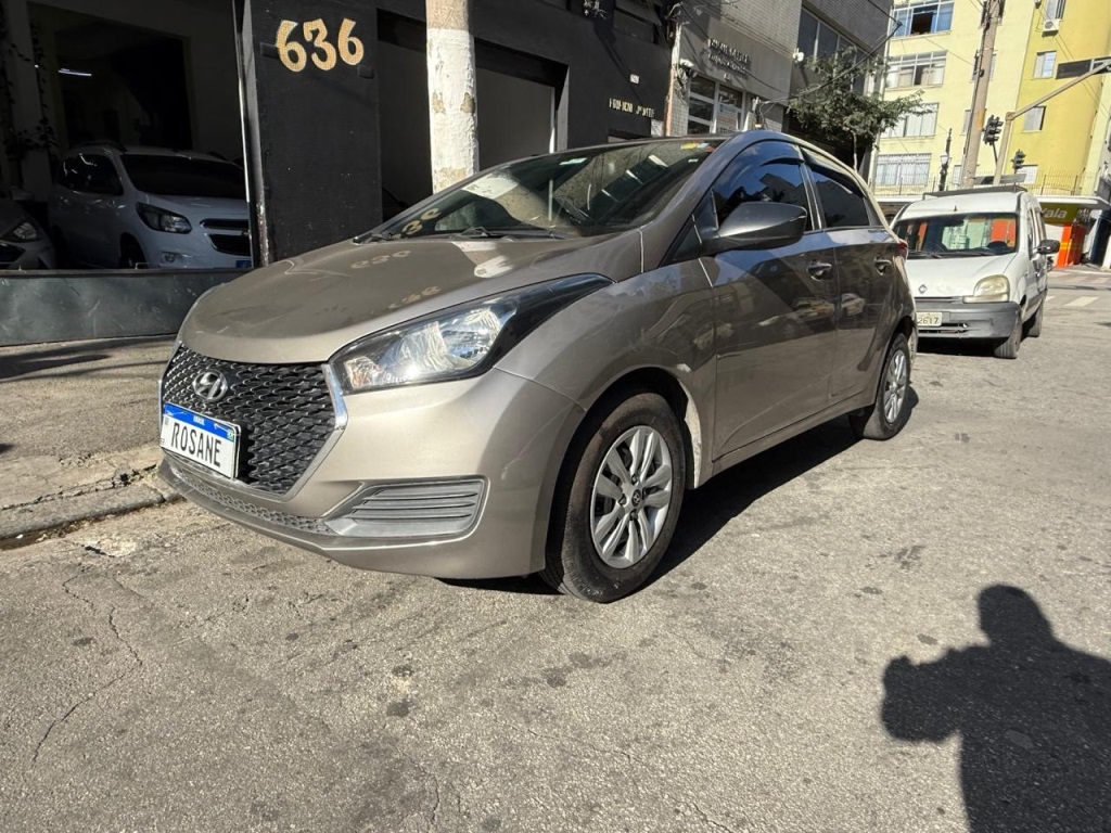 HYUNDAI HB20