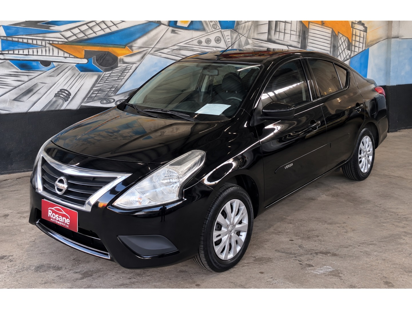 NISSAN VERSA