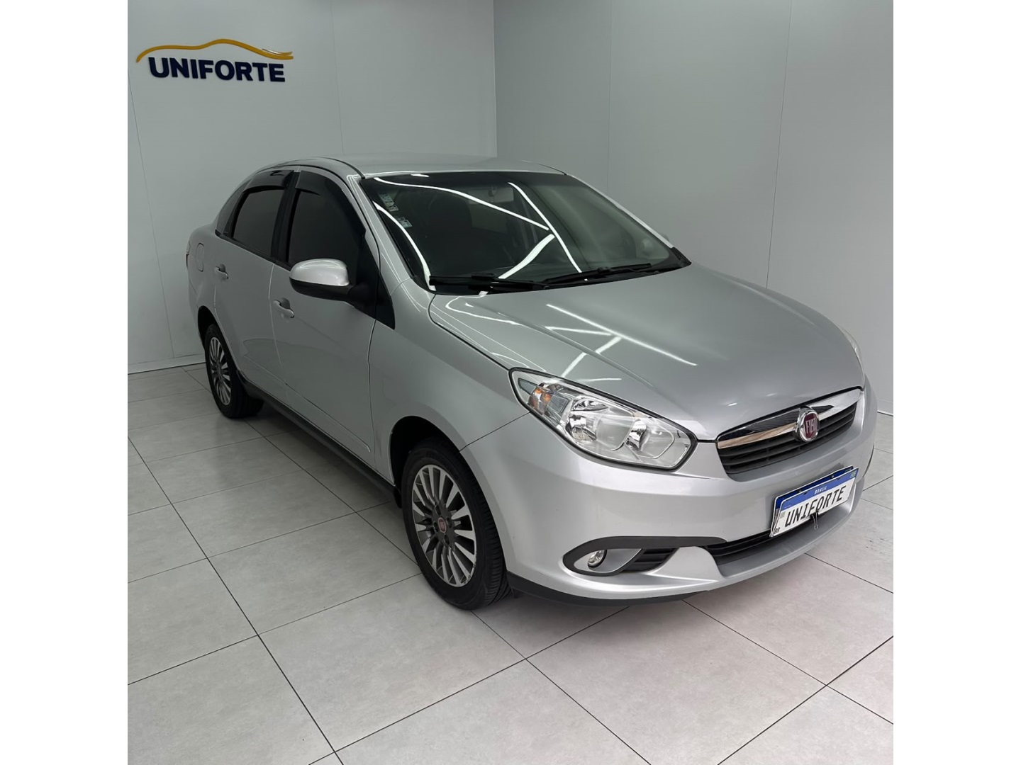 Fiat Siena 1.4 MPI Attractive 8V Flex 4P Manual - foto 3