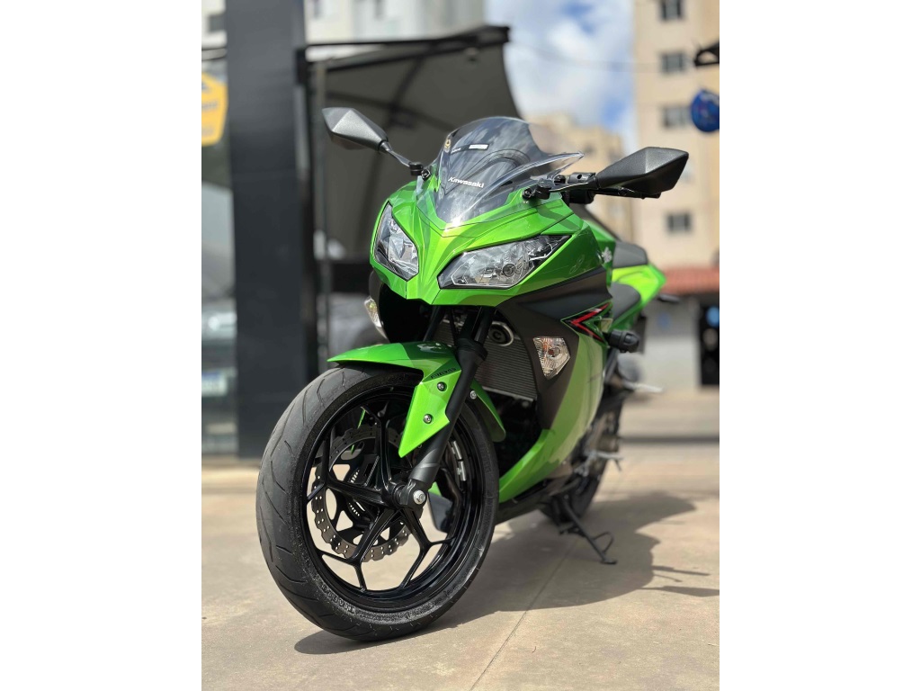 KAWASAKI NINJA 300