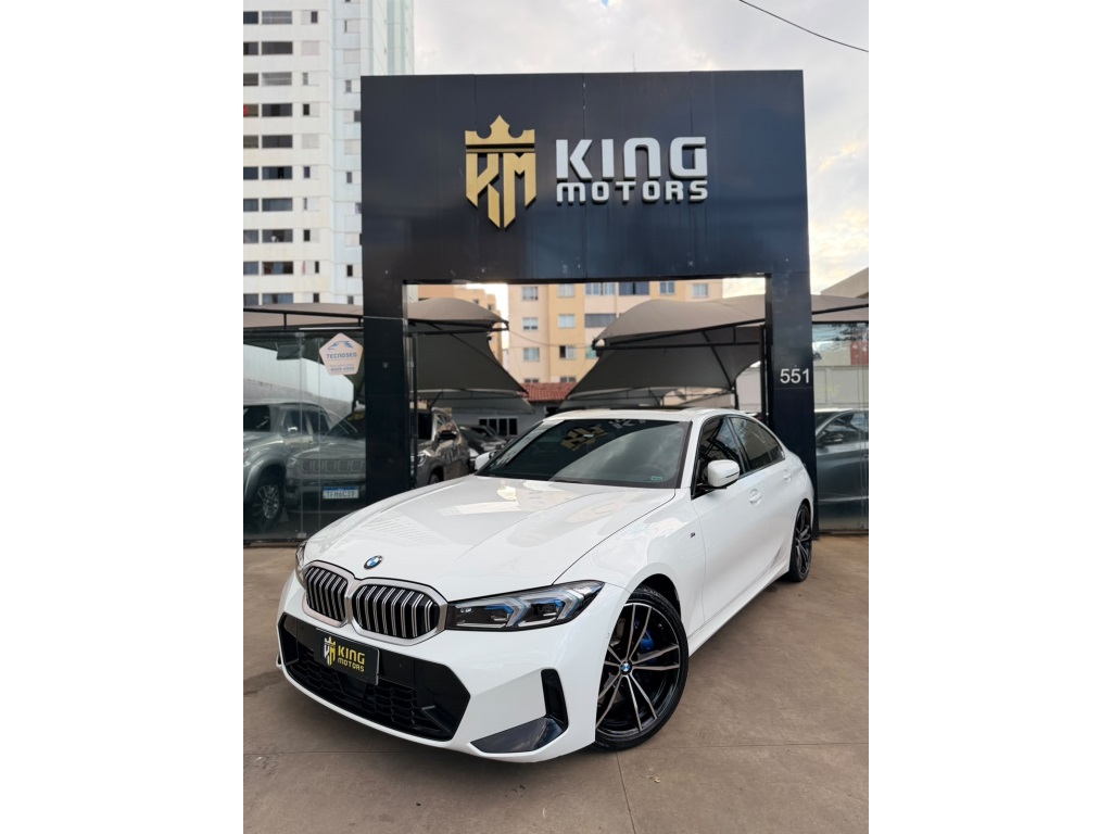 BMW 320i