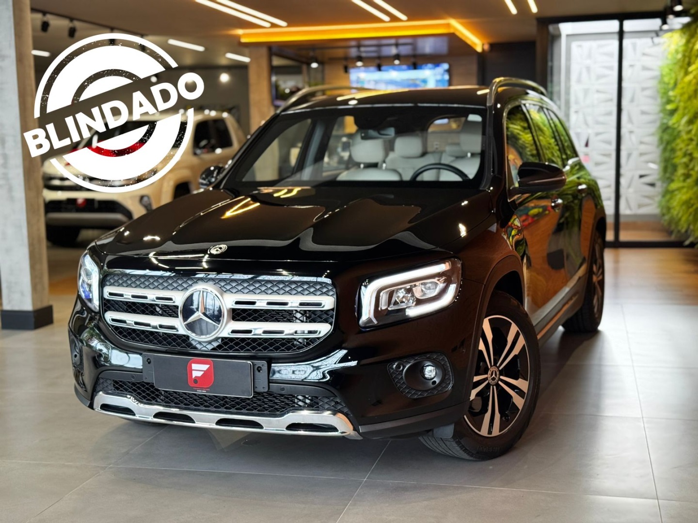 MERCEDES-BENZ GLB 200
