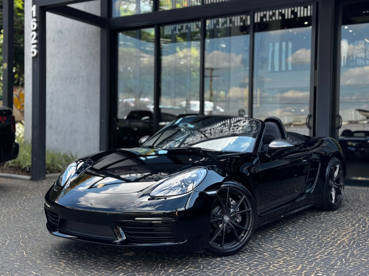 PORSCHE 718
