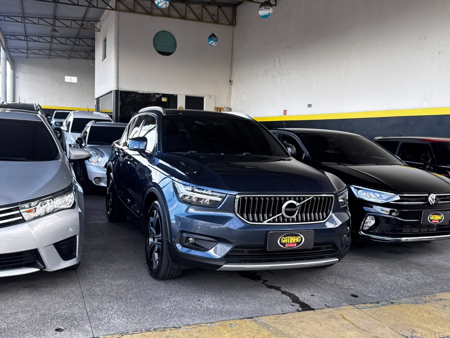 VOLVO XC40