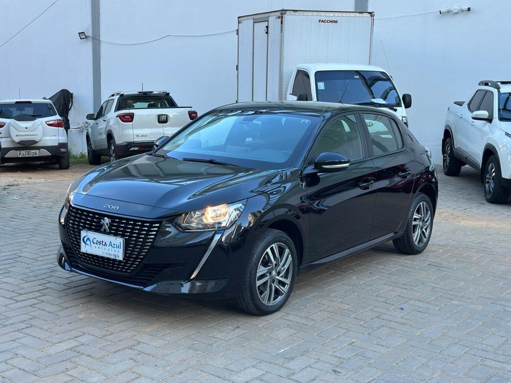 PEUGEOT 208