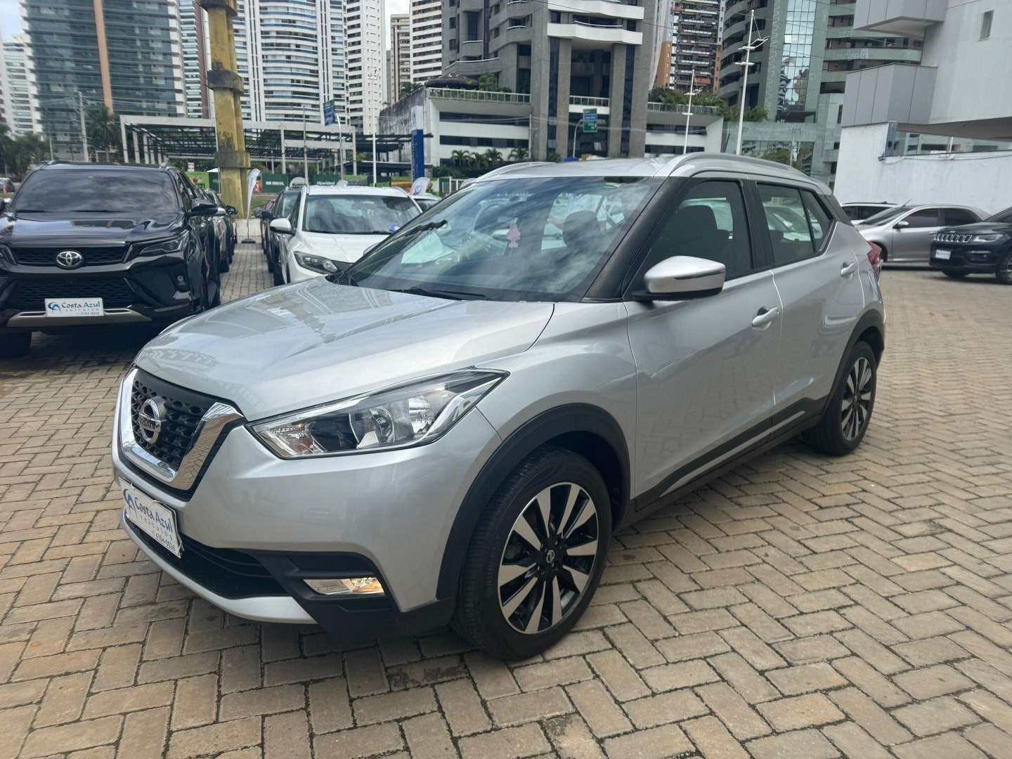 NISSAN KICKS