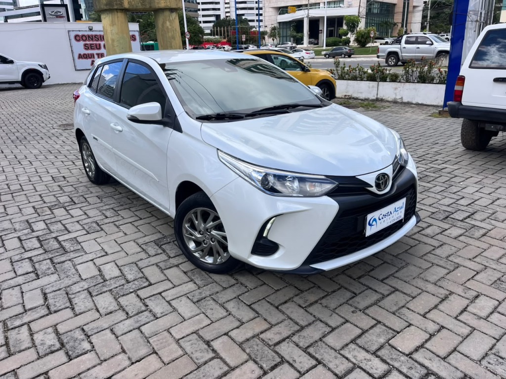 TOYOTA YARIS