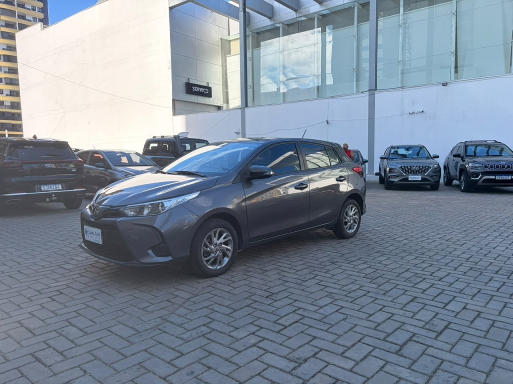 TOYOTA YARIS