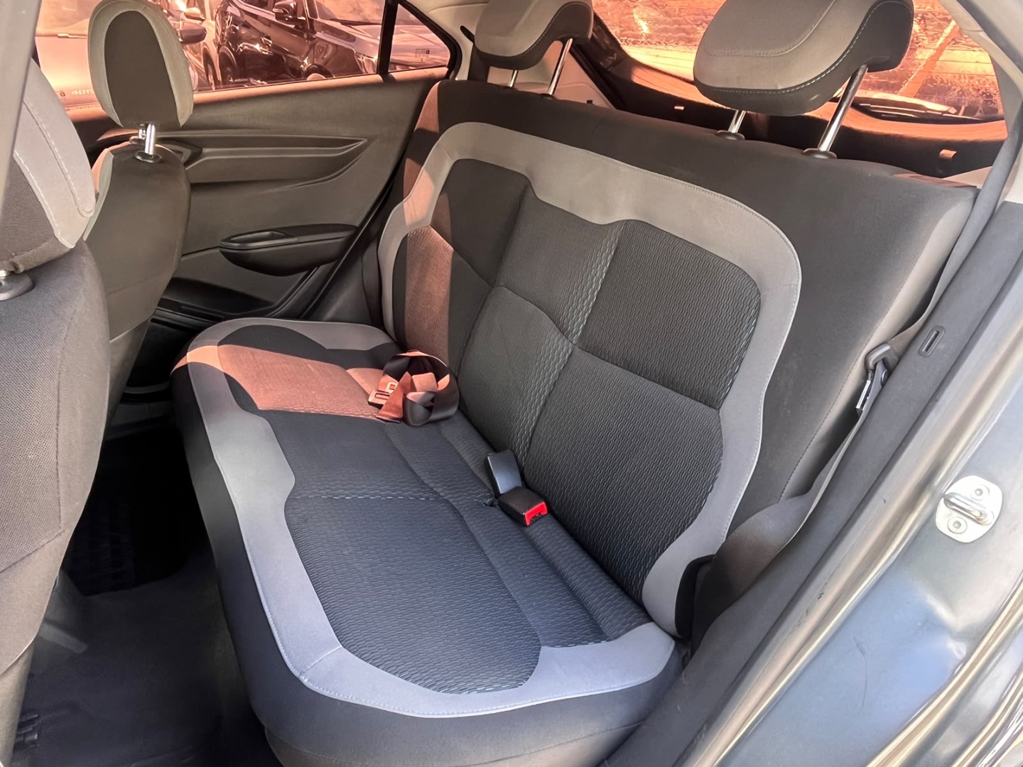 Chevrolet Onix 1.0 Mpfi LT 8V Flex 4P Manual - foto 3