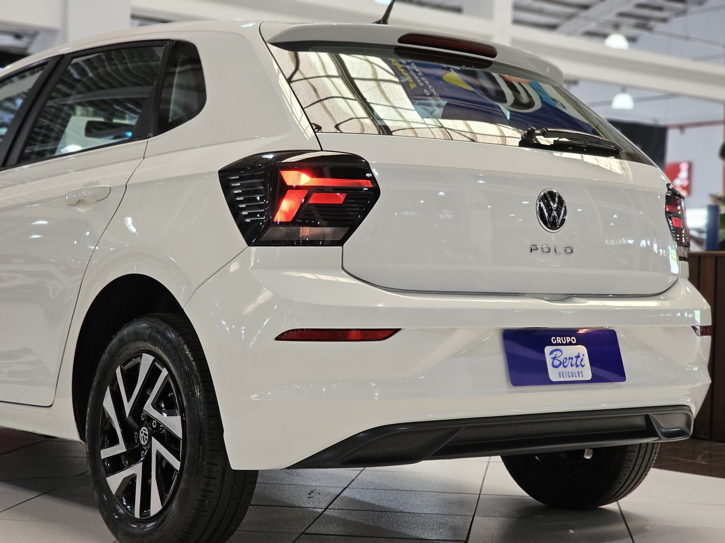 Volkswagen Polo 1.0 MPI Flex 12V 5P - foto 10