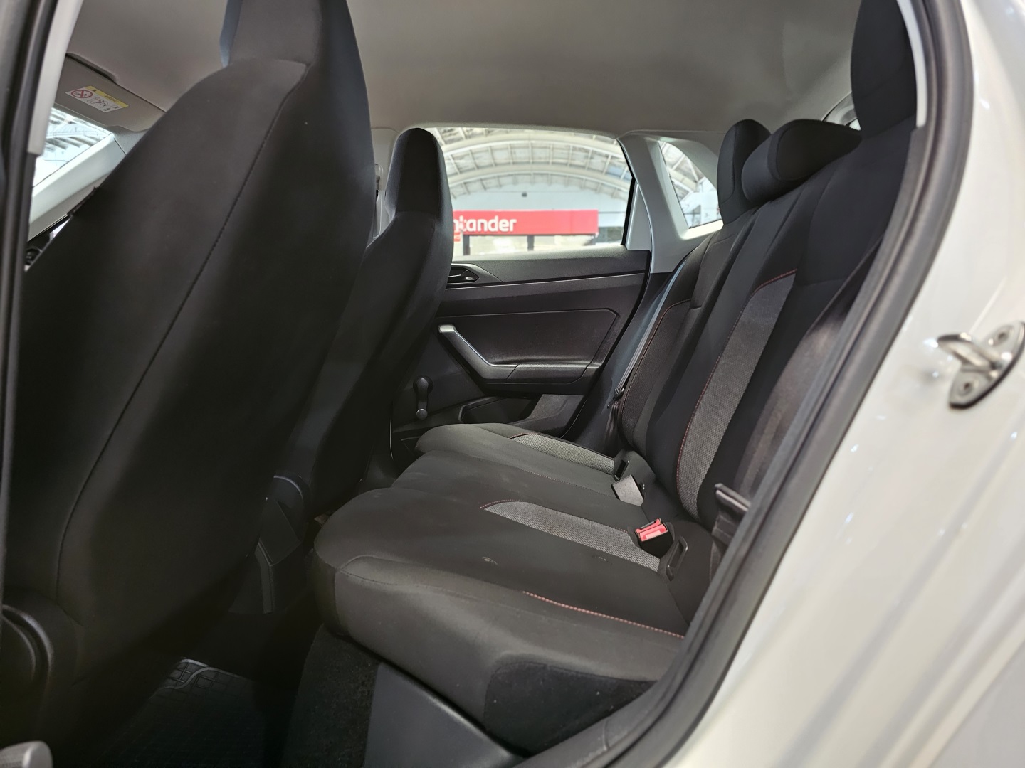 Volkswagen Polo 1.0 MPI Flex 12V 5P - foto 16