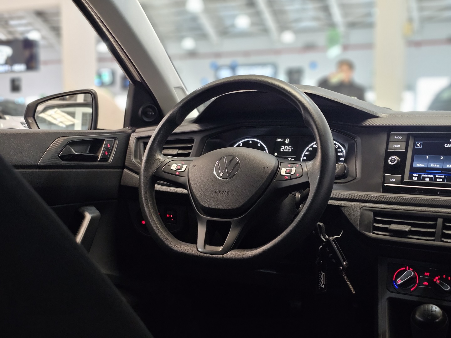 Volkswagen Polo 1.0 MPI Flex 12V 5P - foto 17