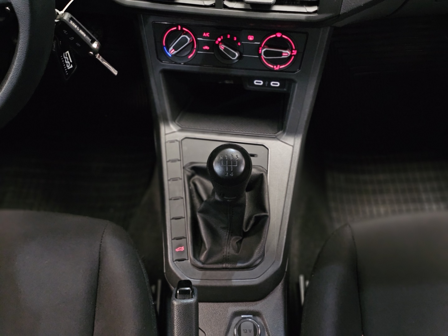 Volkswagen Polo 1.0 MPI Flex 12V 5P - foto 19