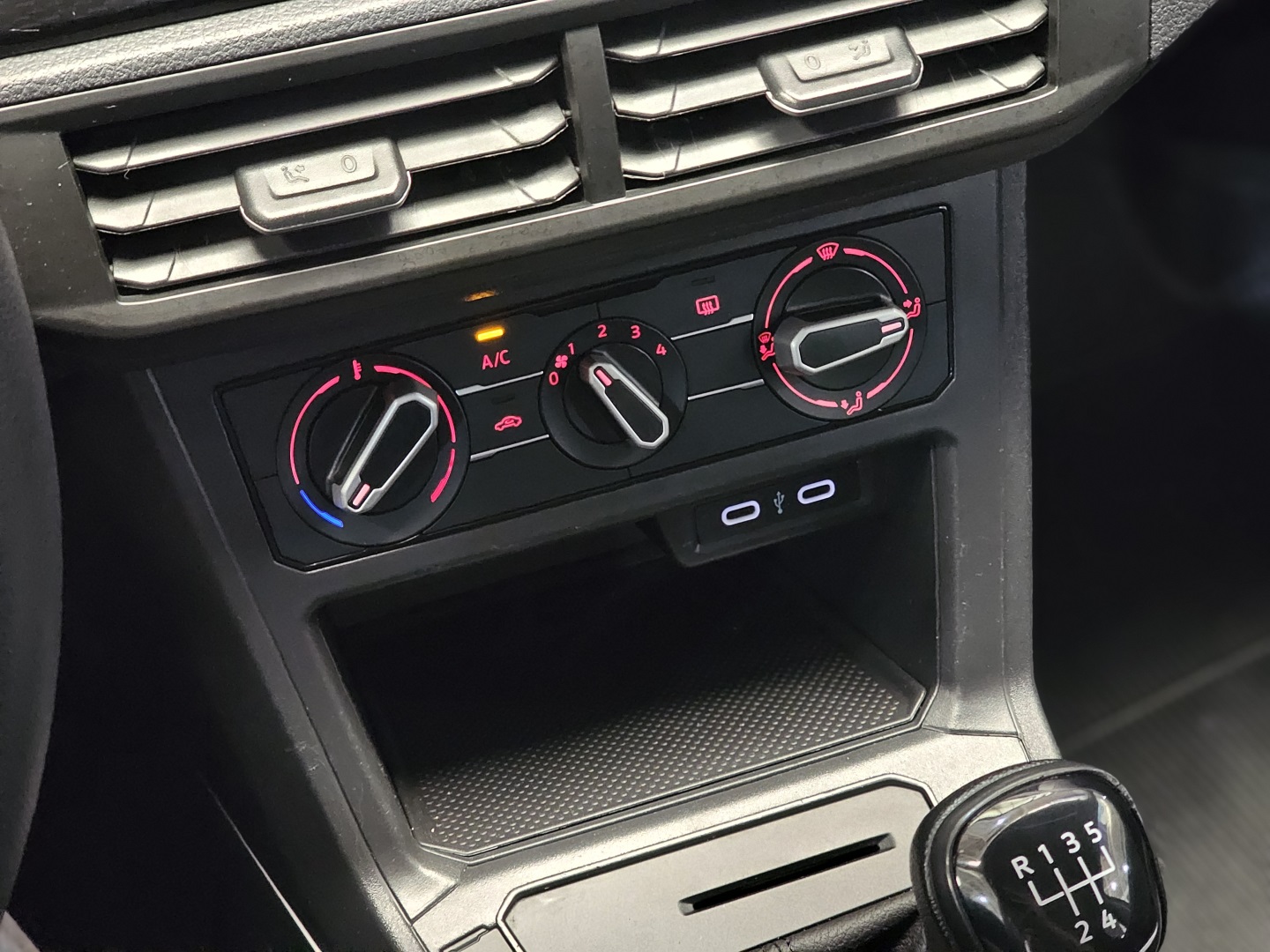 Volkswagen Polo 1.0 MPI Flex 12V 5P - foto 17