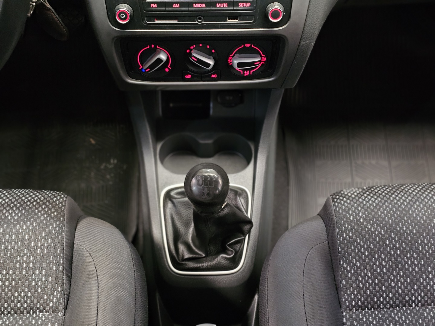 Volkswagen Fox 1.6 MSI Trendline 8V Flex 4P Manual - foto 19