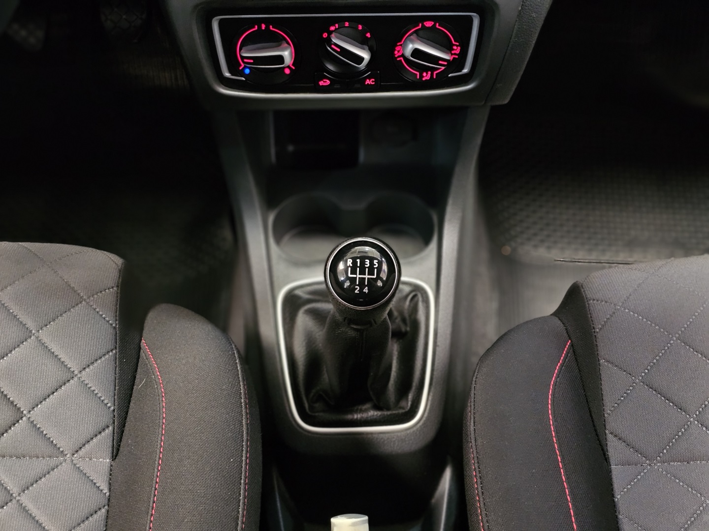 Volkswagen Fox 1.6 MSI Total Flex Xtreme 4P Manual - foto 20