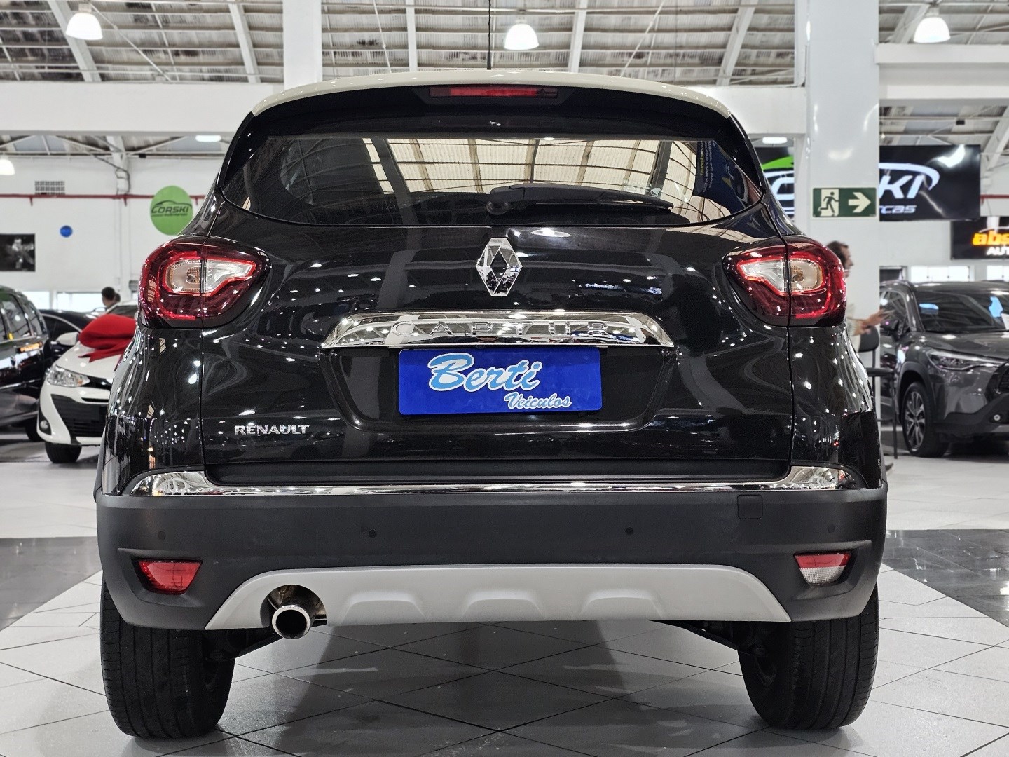 Renault Captur 1.6 16V Sce Flex Intense X Tronic - foto 8