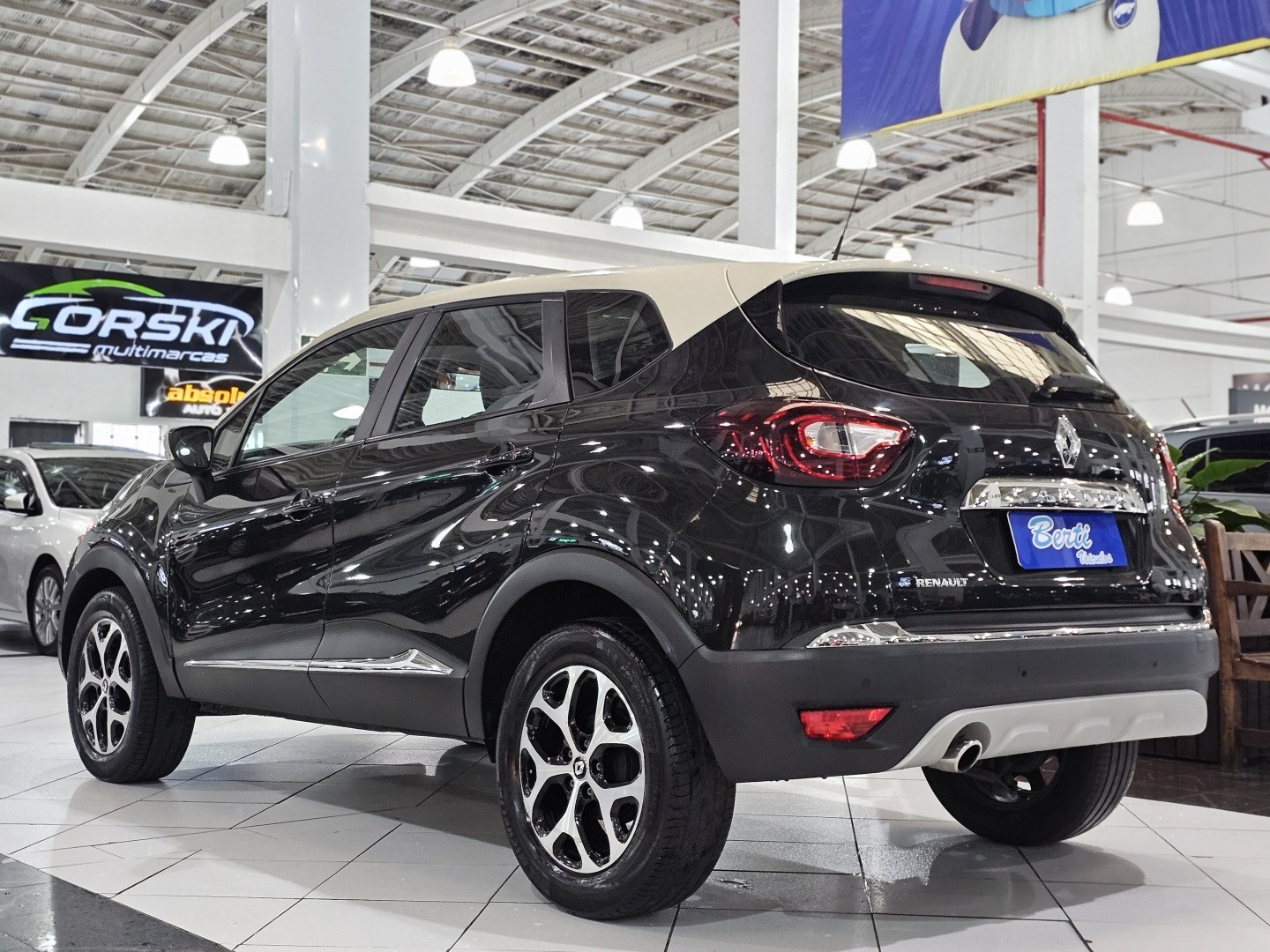 Renault Captur 1.6 16V Sce Flex Intense X Tronic - foto 9