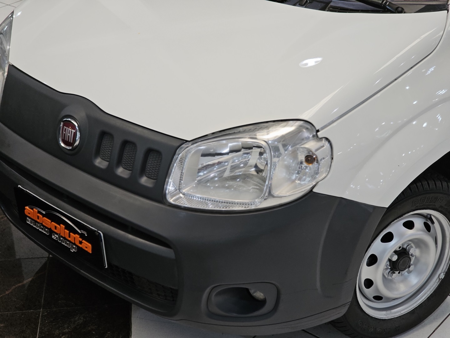 Fiat Fiorino 1.4 MPI Furgão Hard Working 8V Flex 2P Manual - foto 2