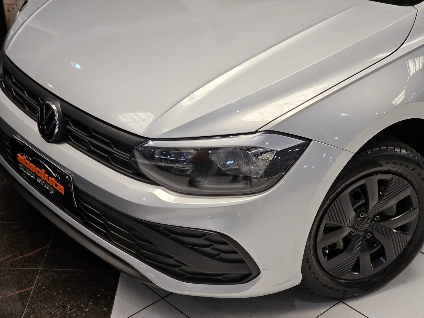 Volkswagen Polo 1.0 MPI Track Manual - foto 2