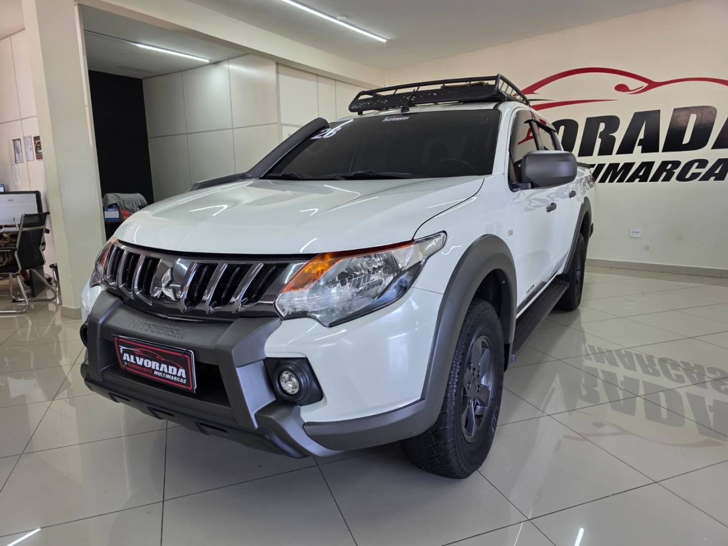 MITSUBISHI L200 TRITON