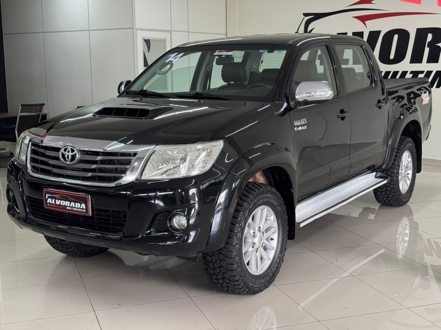 TOYOTA HILUX