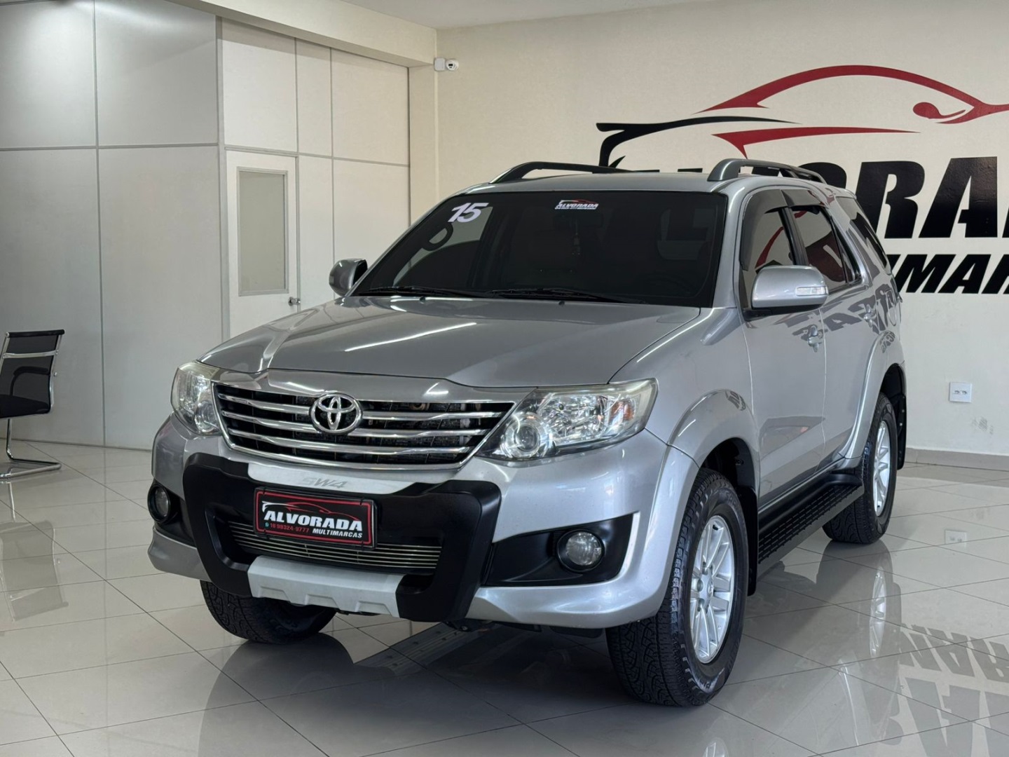 TOYOTA HILUX SW4