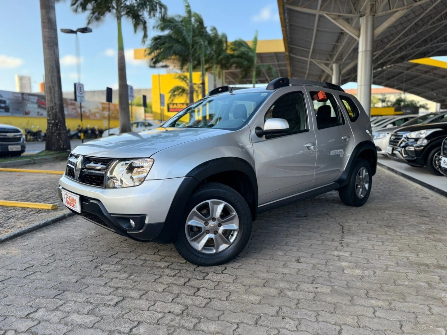 RENAULT DUSTER