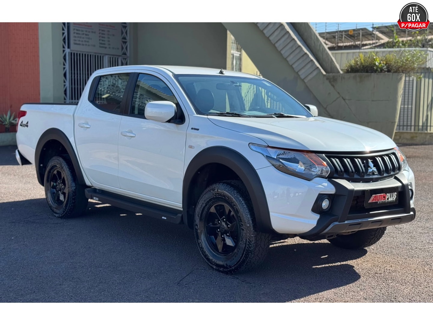 MITSUBISHI L200 TRITON