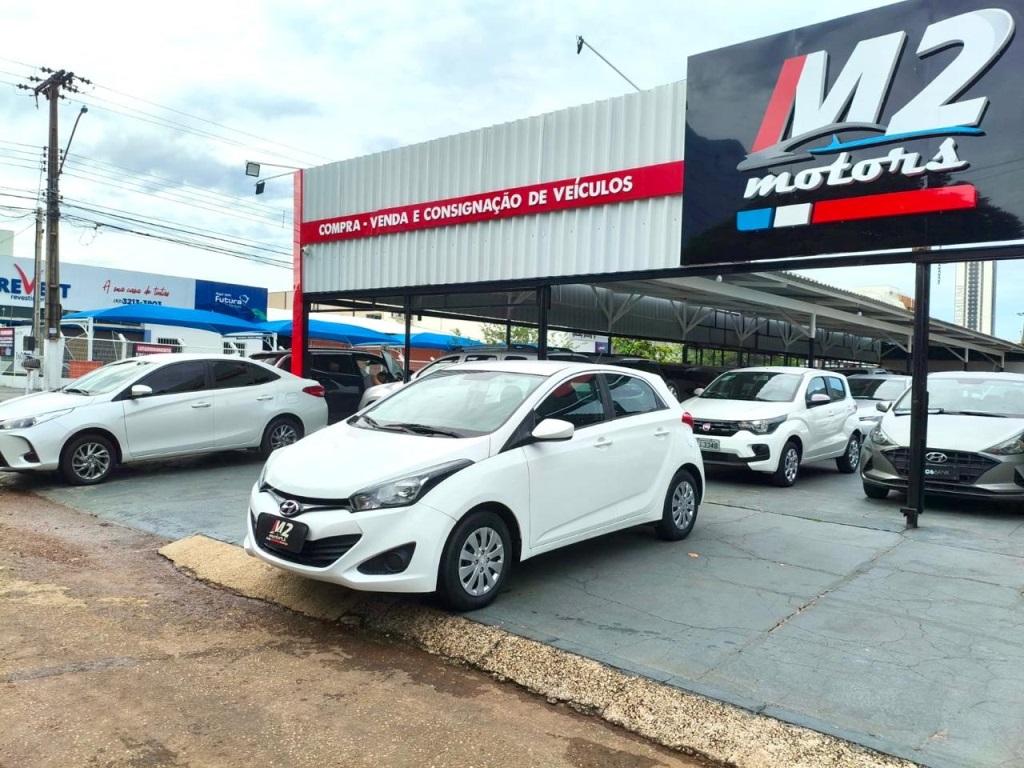 HYUNDAI HB20