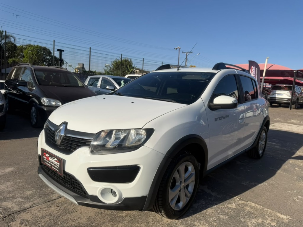 RENAULT SANDERO