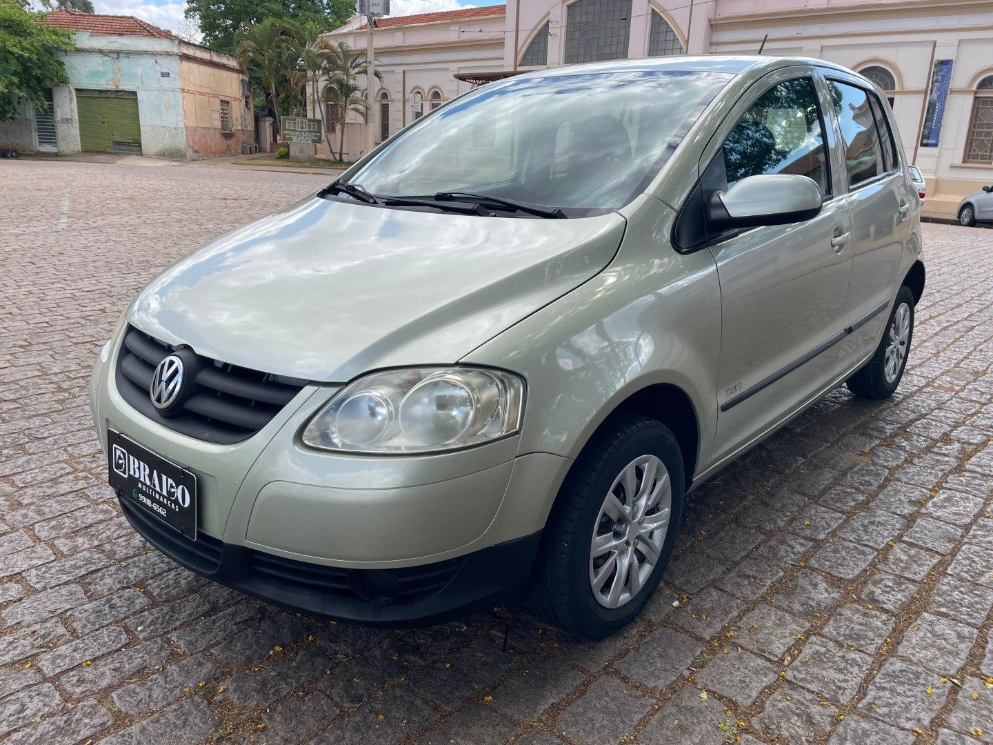 VOLKSWAGEN FOX