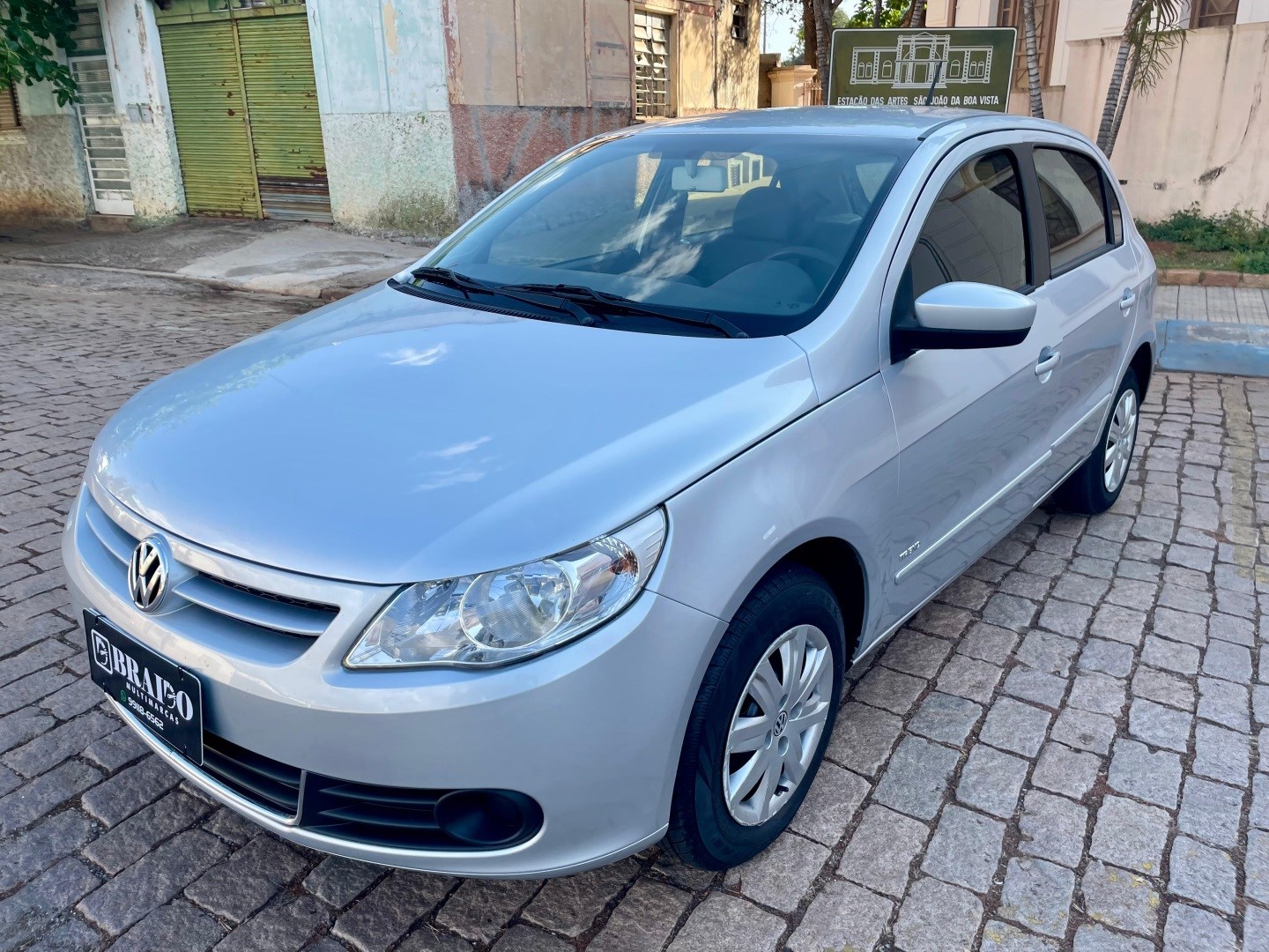 VOLKSWAGEN GOL