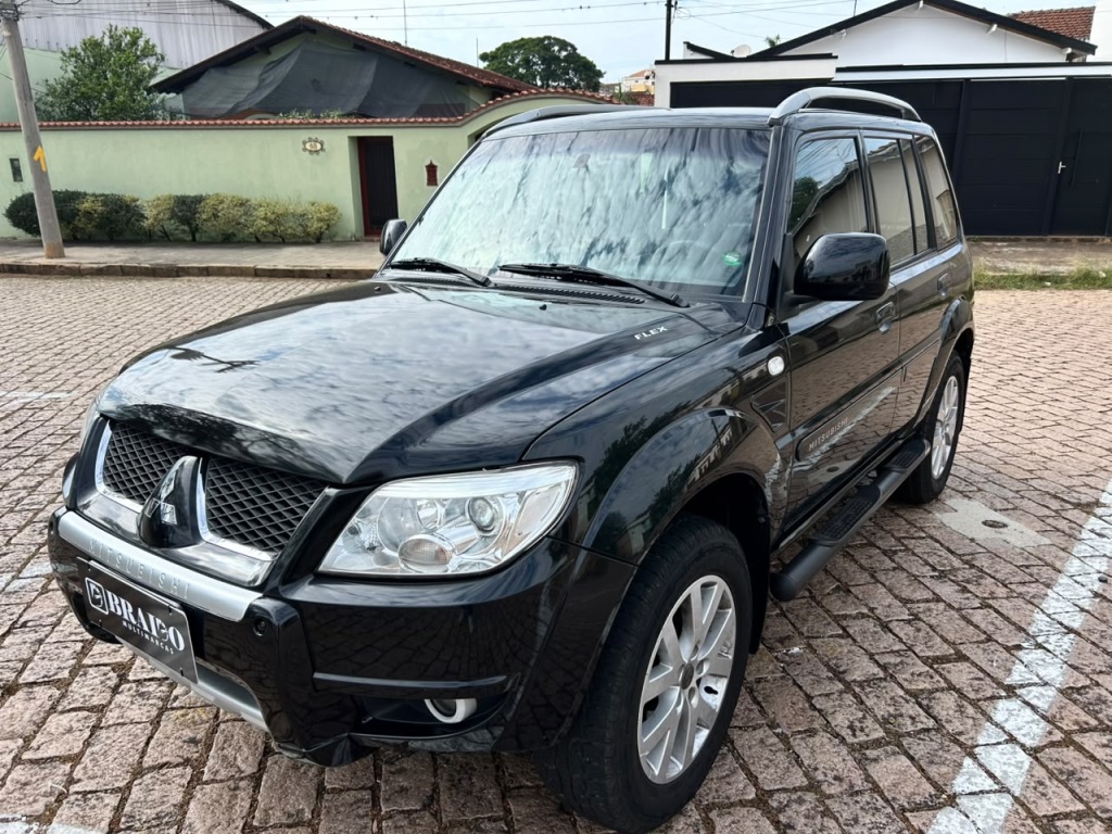 Pajero Tr4 2.0 4X4 16V 140Cv Flex 4P Automatico 2011