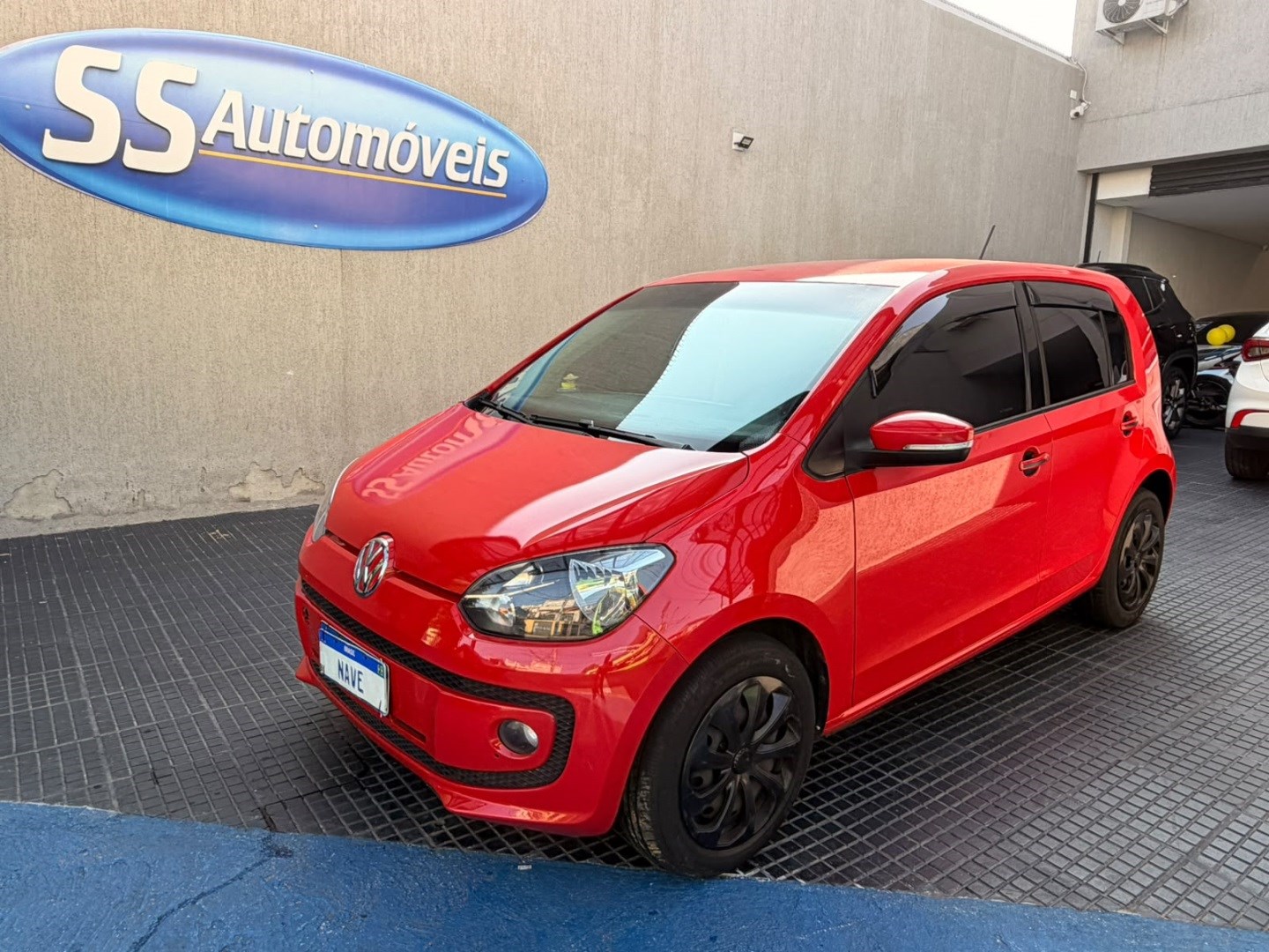 VOLKSWAGEN UP