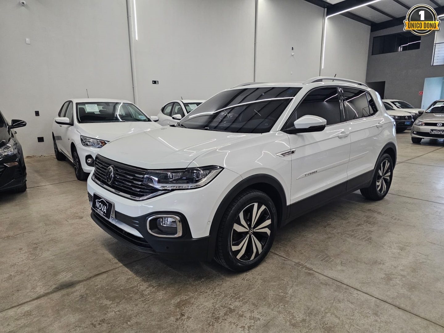 VOLKSWAGEN T-CROSS