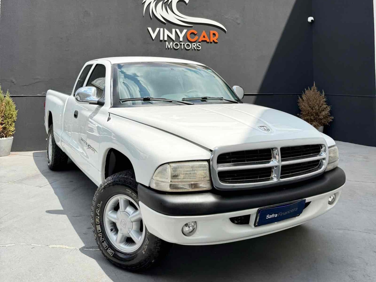 DODGE DAKOTA