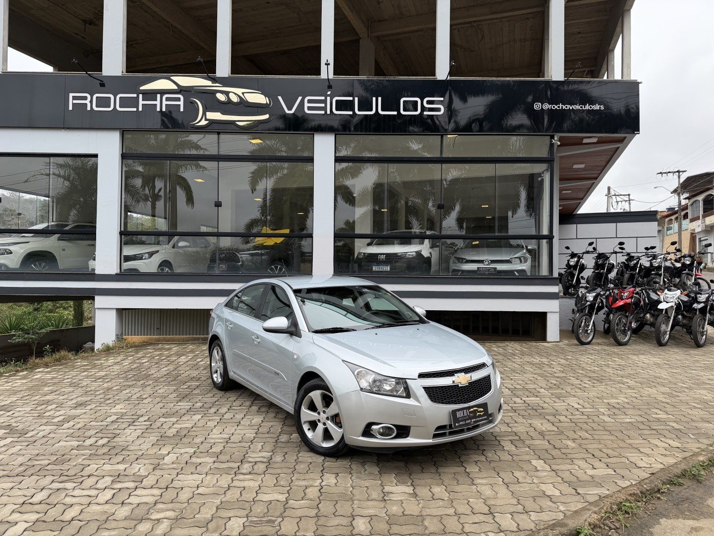 CHEVROLET CRUZE